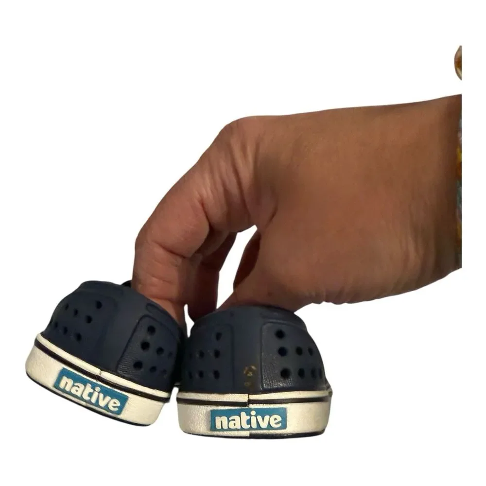 Native Shoes Toddler's Boy Miles Water shoes Outdoor Sneakers White Size 5